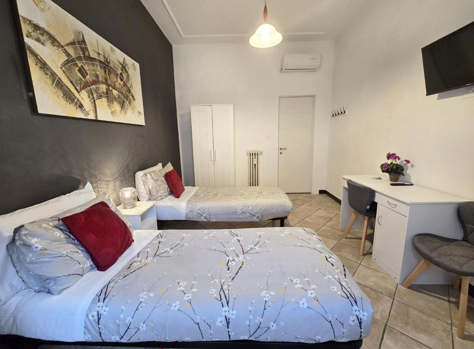 Hosting Flats Guesthouse Рим Экстерьер фото