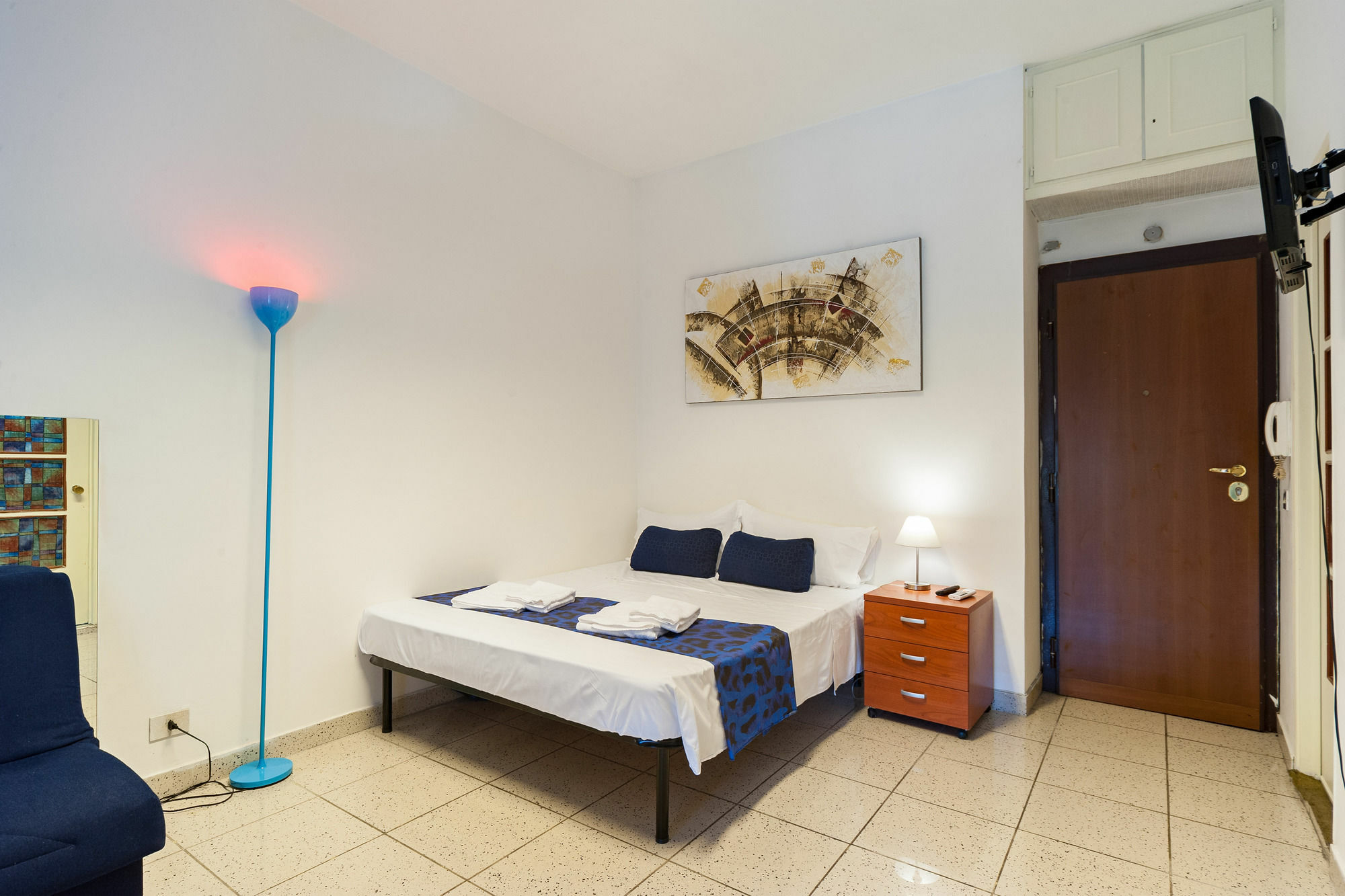 Hosting Flats Guesthouse Рим Экстерьер фото